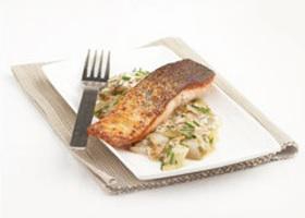 Zalmfilet met courgette
